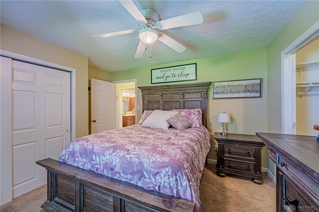 516 Earnshaw Property Photo 44