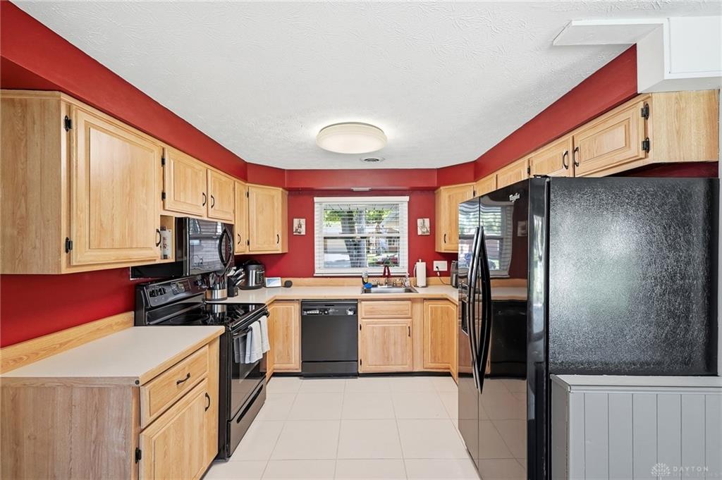 4867 Arrowhead Property Photo 10