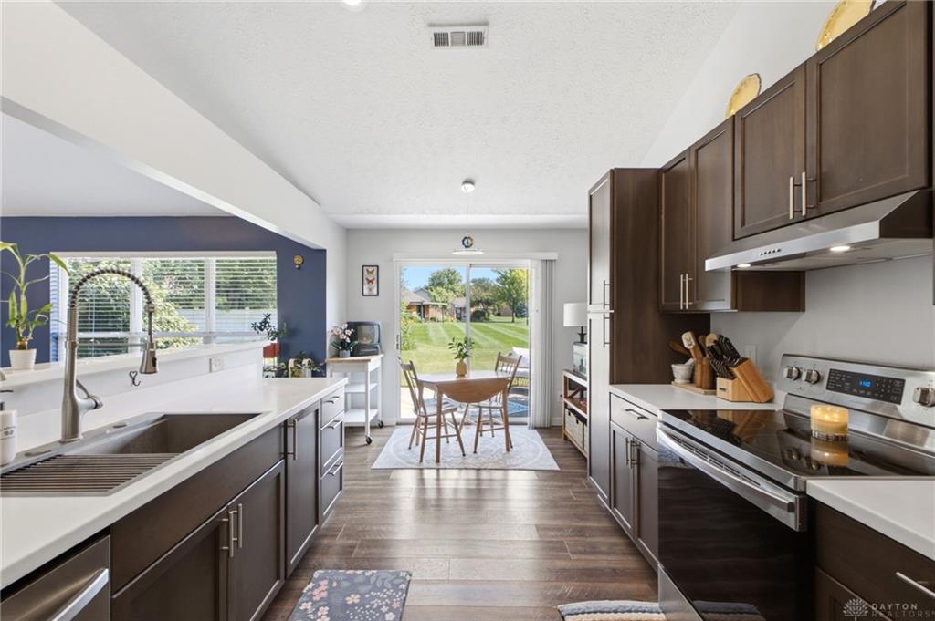 904 Sunset Property Photo 18