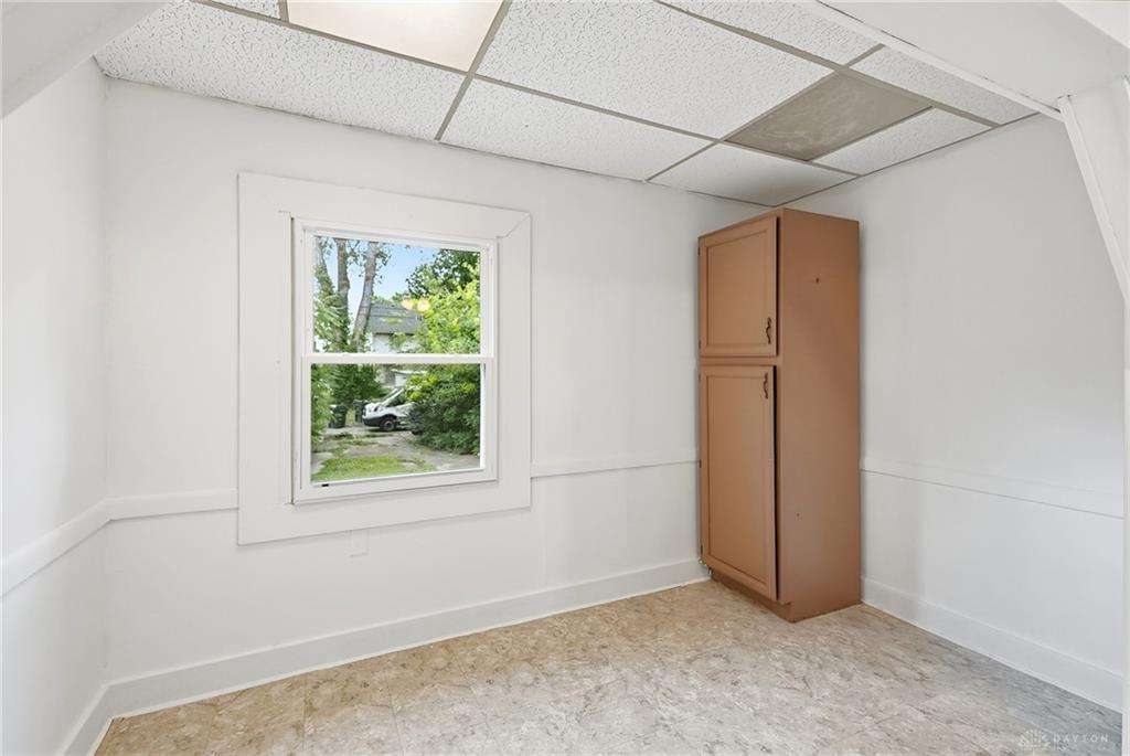 632 Yale Property Photo 11
