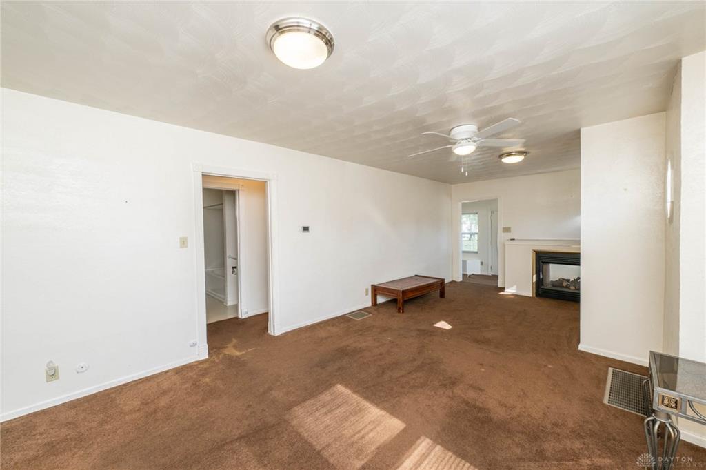 956 Chelsea Property Photo 10