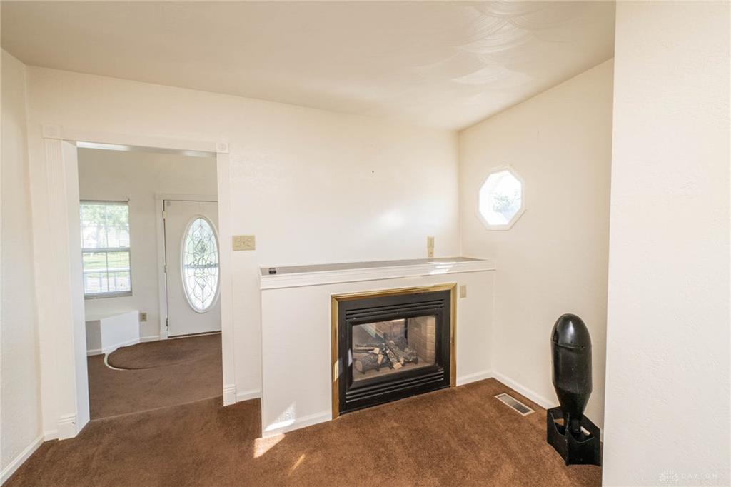 956 Chelsea Property Photo 12