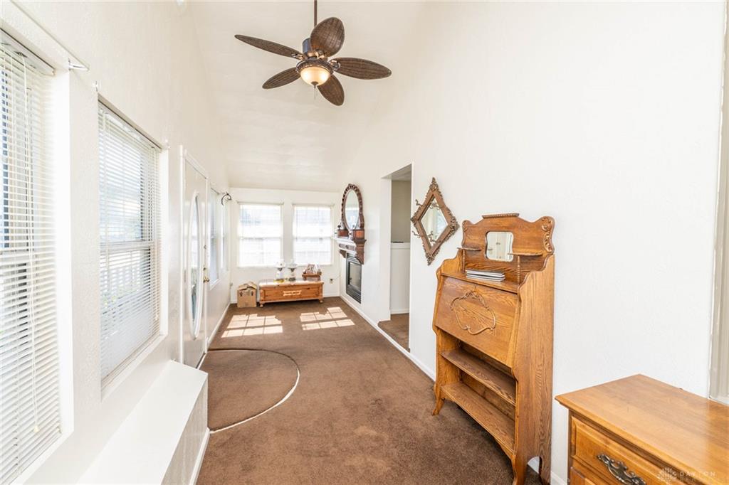 956 Chelsea Property Photo 15