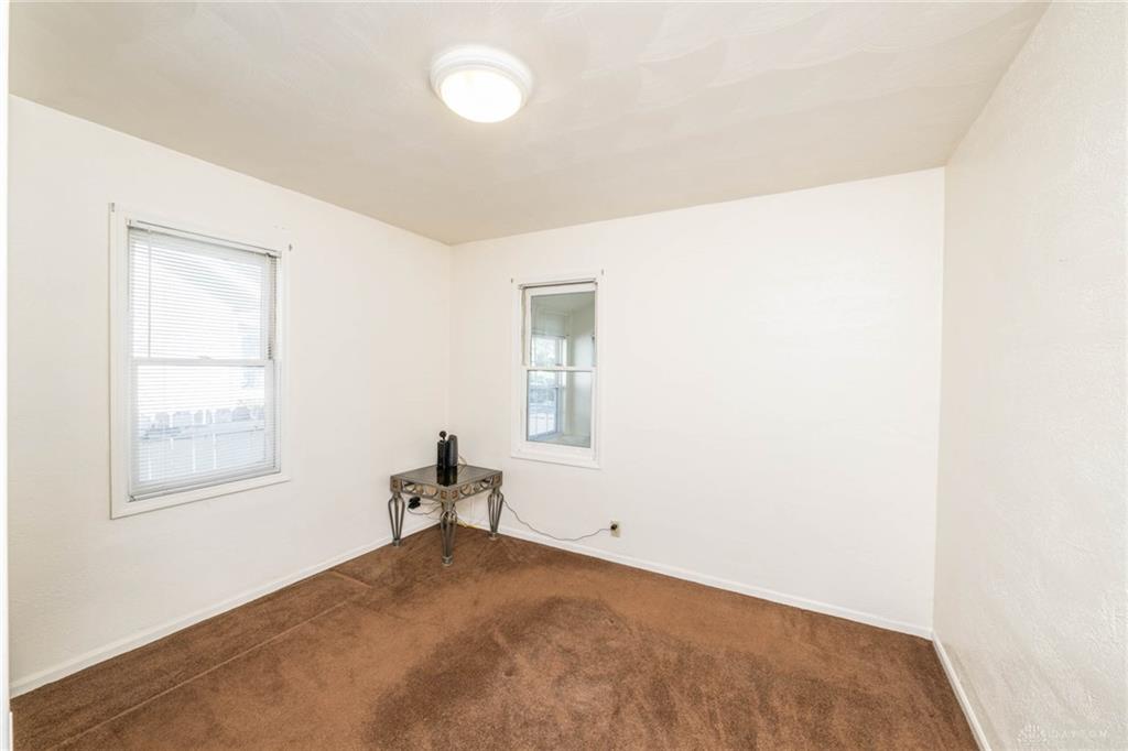 956 Chelsea Property Photo 16