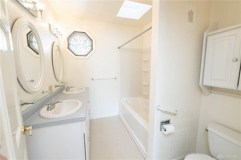956 Chelsea Property Photo 20