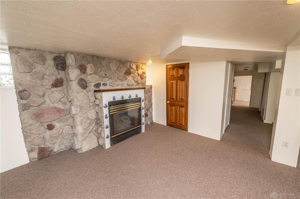 956 Chelsea Property Photo 22