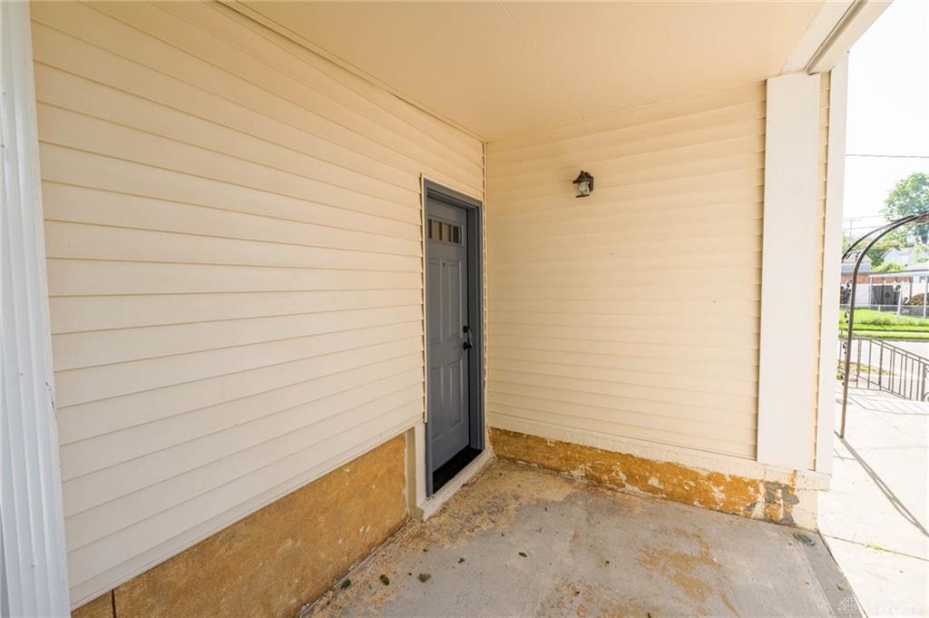 956 Chelsea Property Photo 32