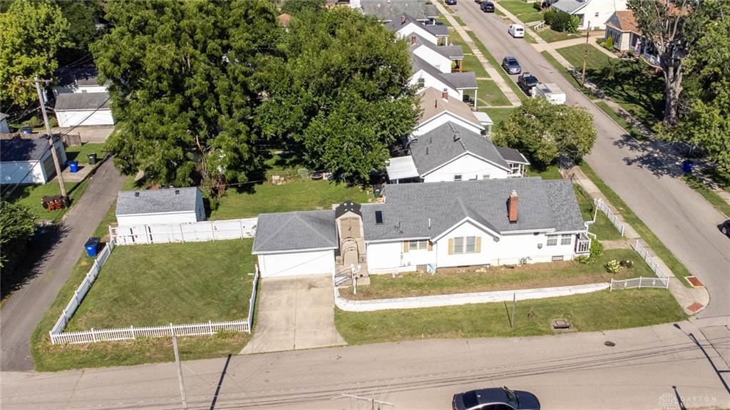 956 Chelsea Property Photo 35