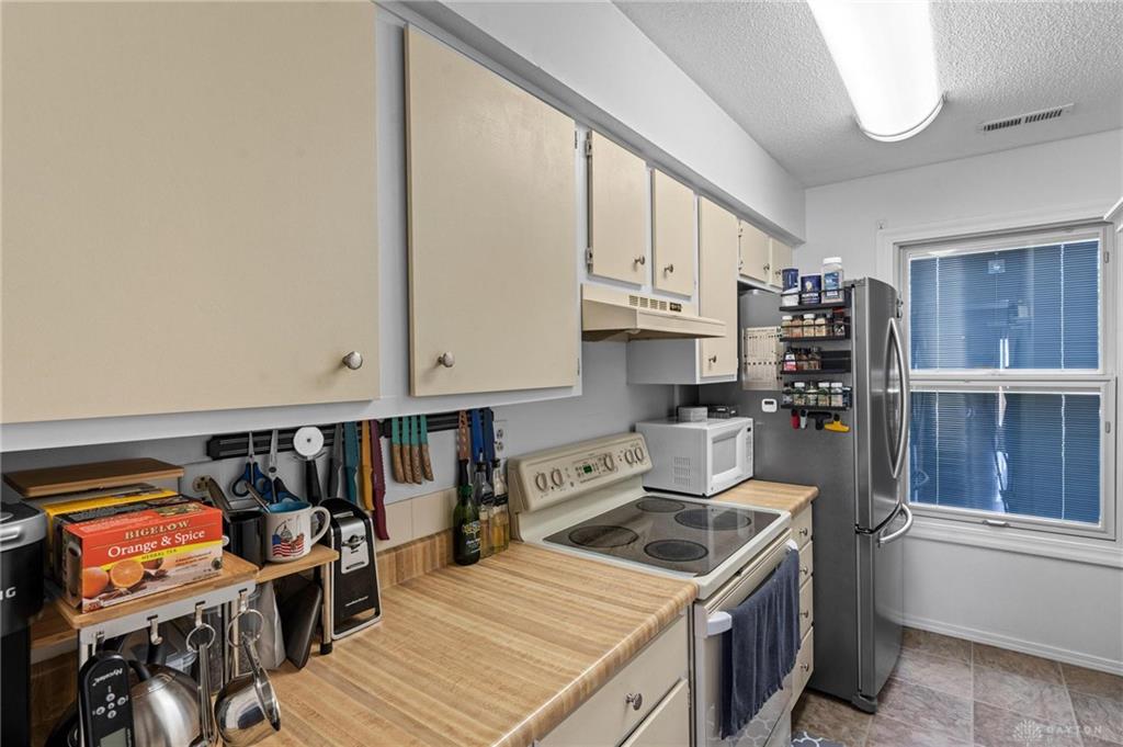 7827 Port Property Photo 9