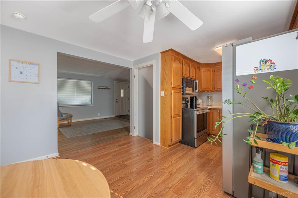 928 S Broadview Property Photo 8