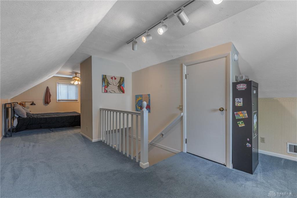928 S Broadview Property Photo 17