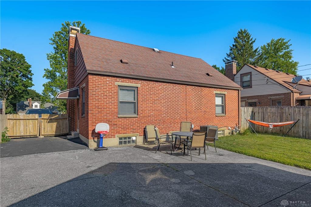 928 S Broadview Property Photo 25