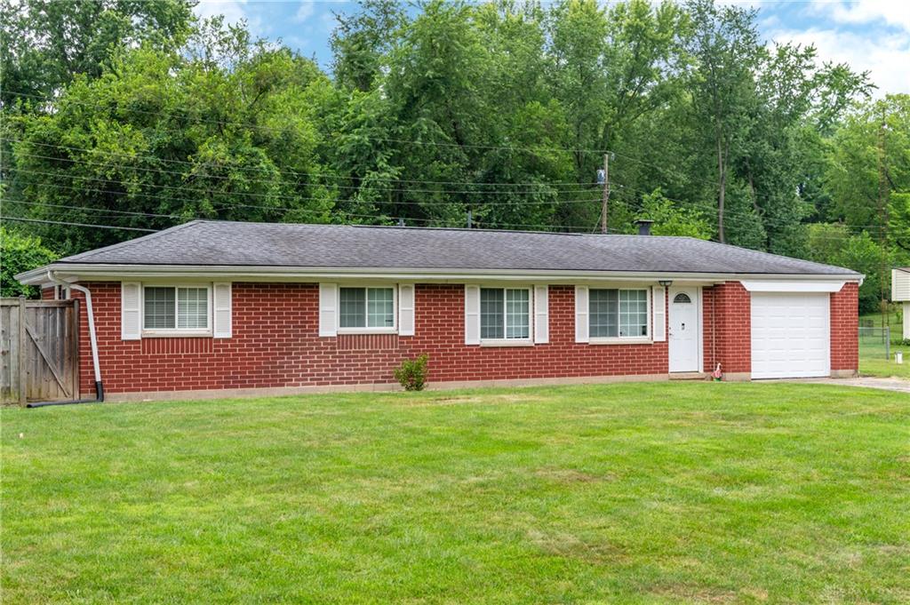 816 Country View Property Photo 1