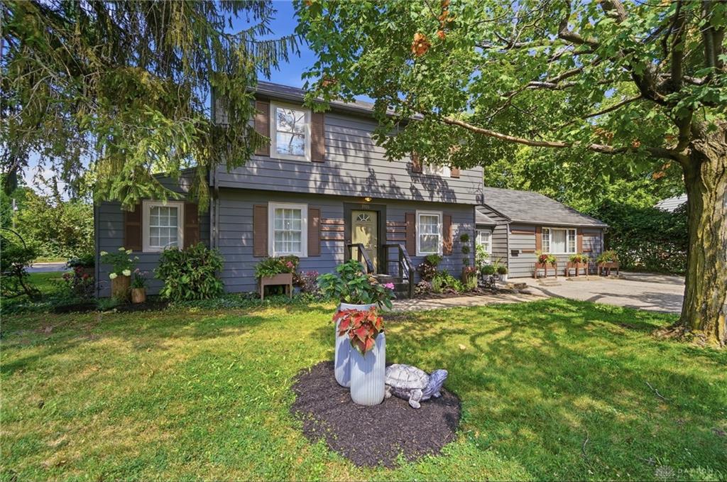 3905 Far Hills Property Photo 4