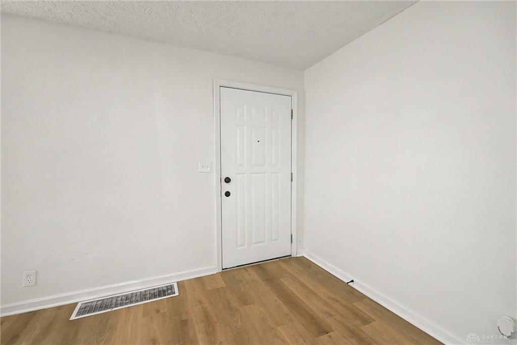 627 Yale Property Photo 5