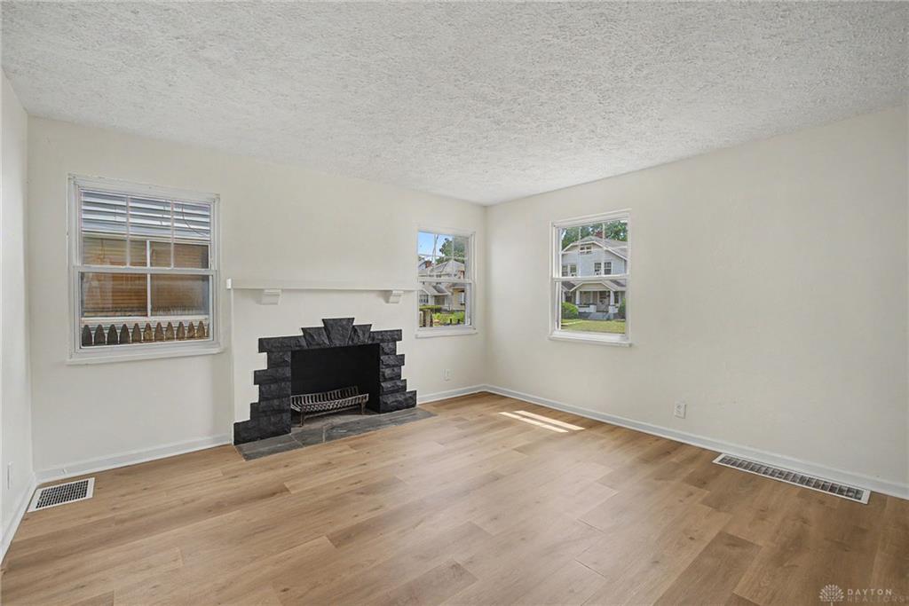 627 Yale Property Photo 7