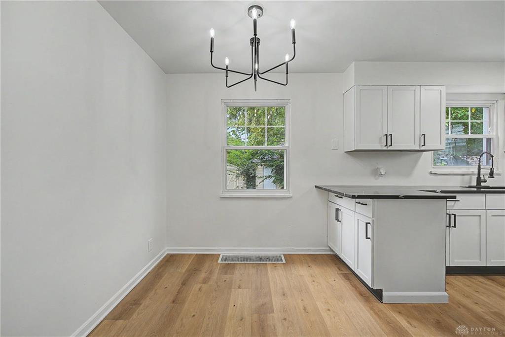 627 Yale Property Photo 11