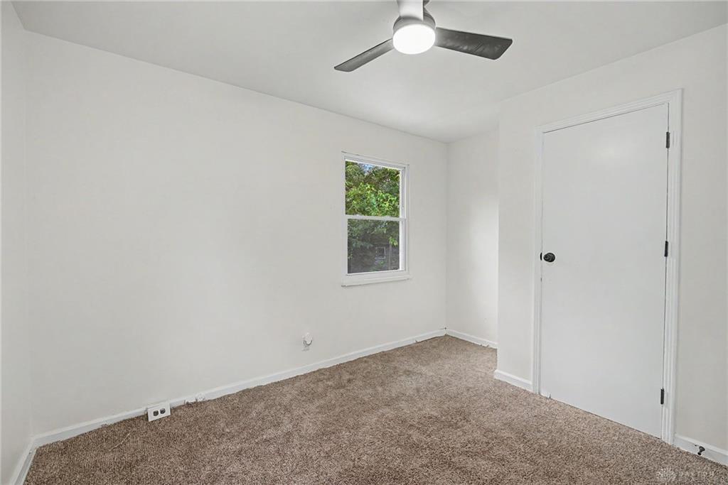 627 Yale Property Photo 24