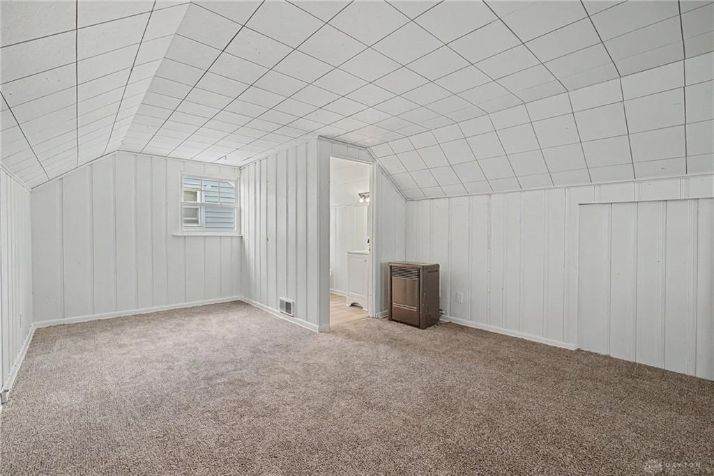 627 Yale Property Photo 28