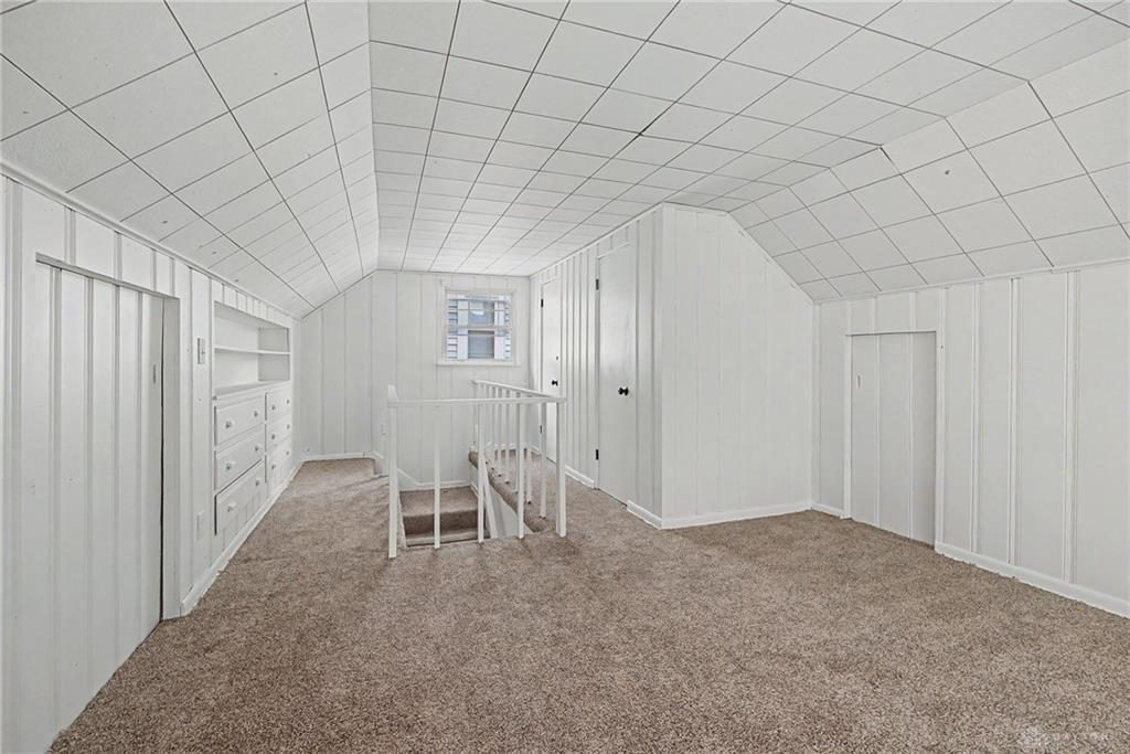 627 Yale Property Photo 31