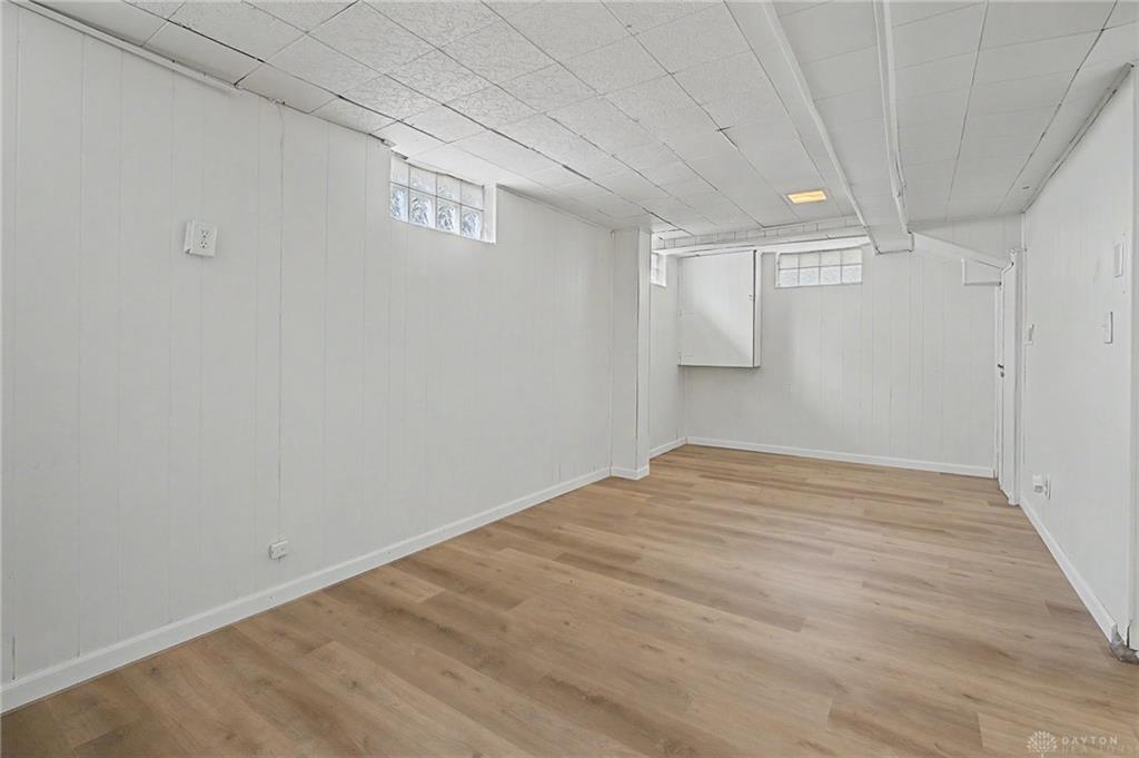 627 Yale Property Photo 33