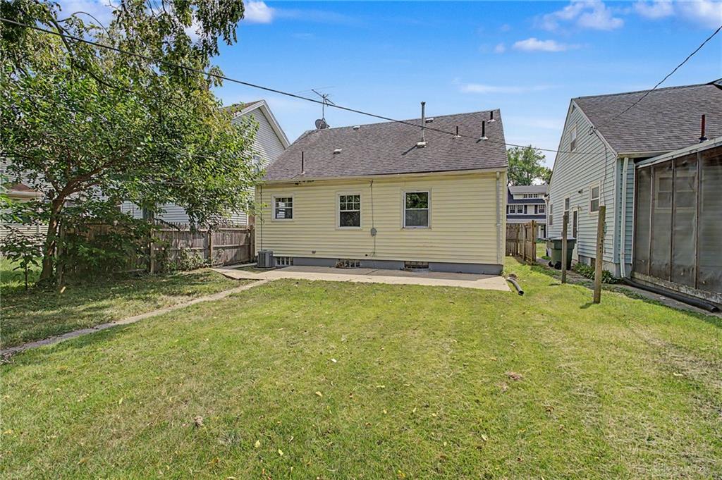627 Yale Property Photo 43