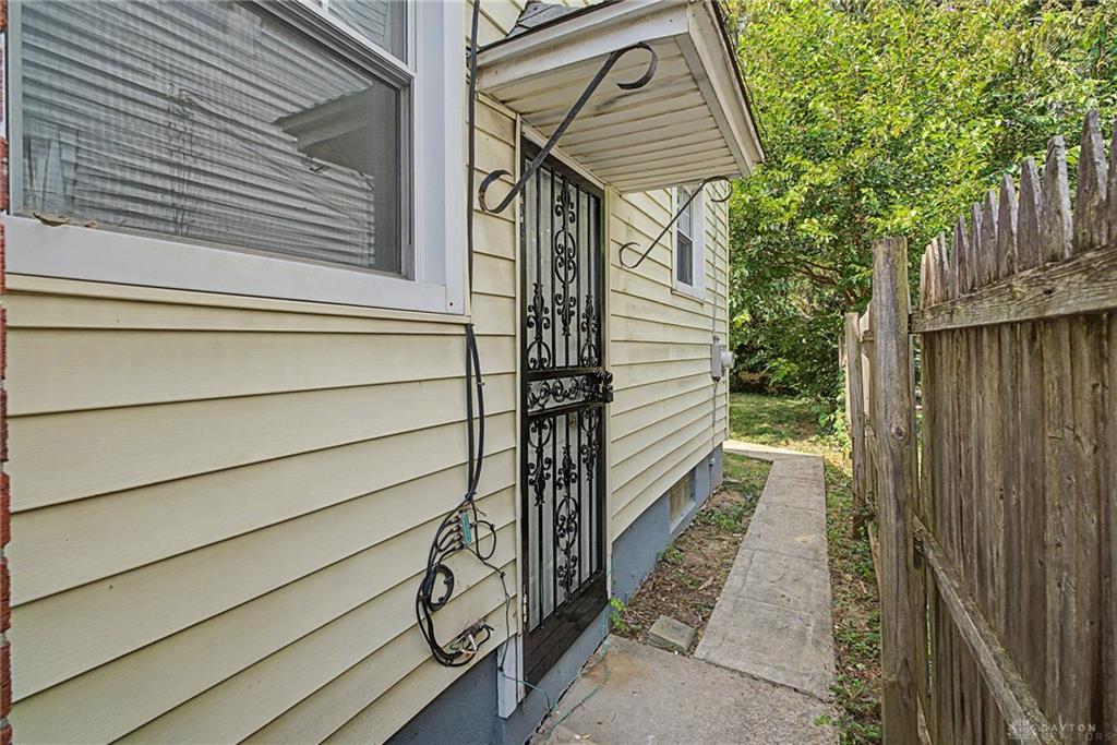 627 Yale Property Photo 49