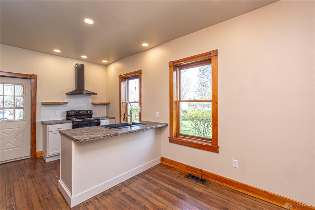 117 Montgomery Property Photo 20