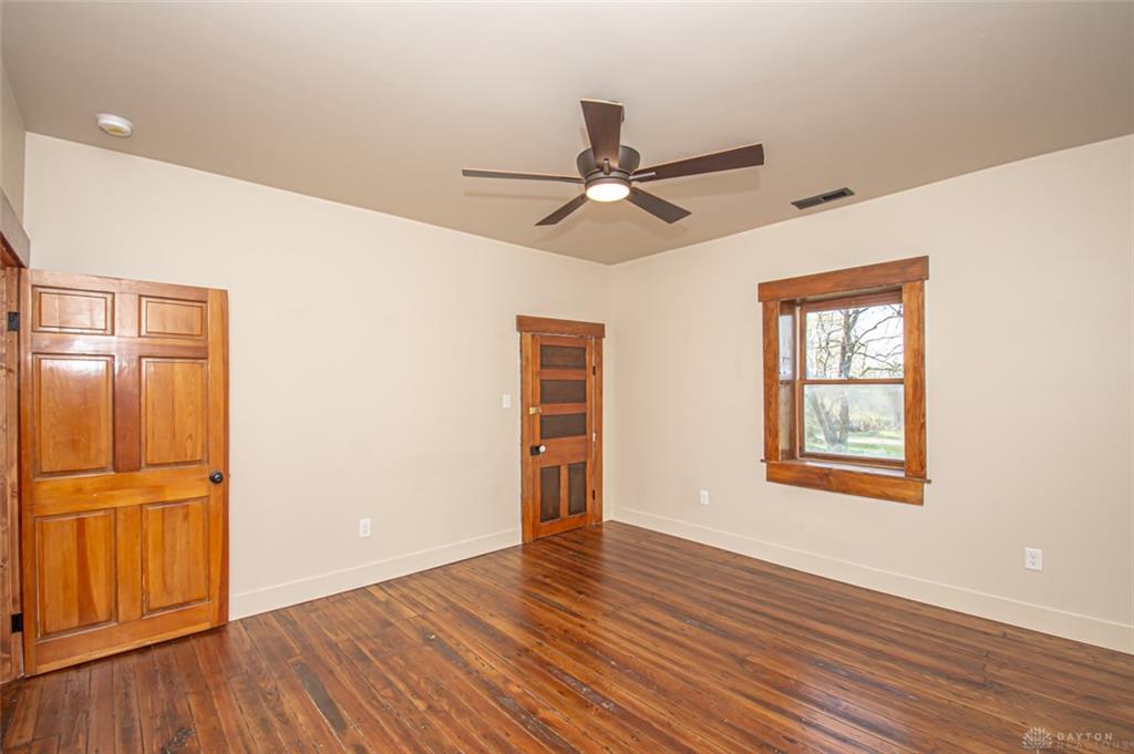 117 Montgomery Property Photo 38
