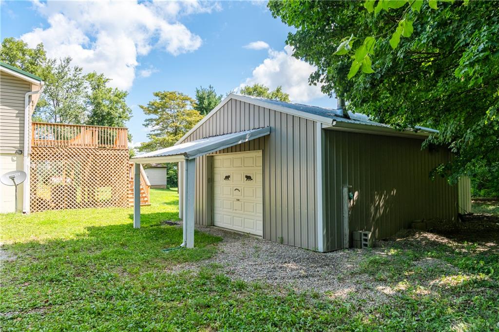 1319 Perry Property Photo 7