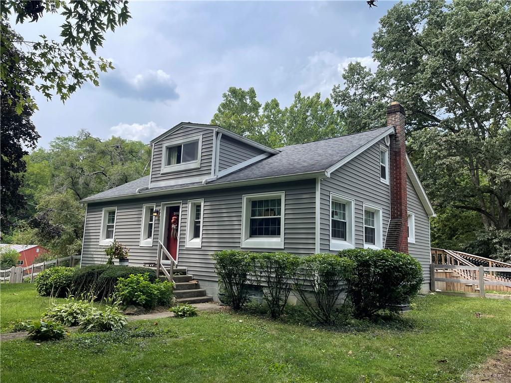 9012 Free Short Property Photo 1