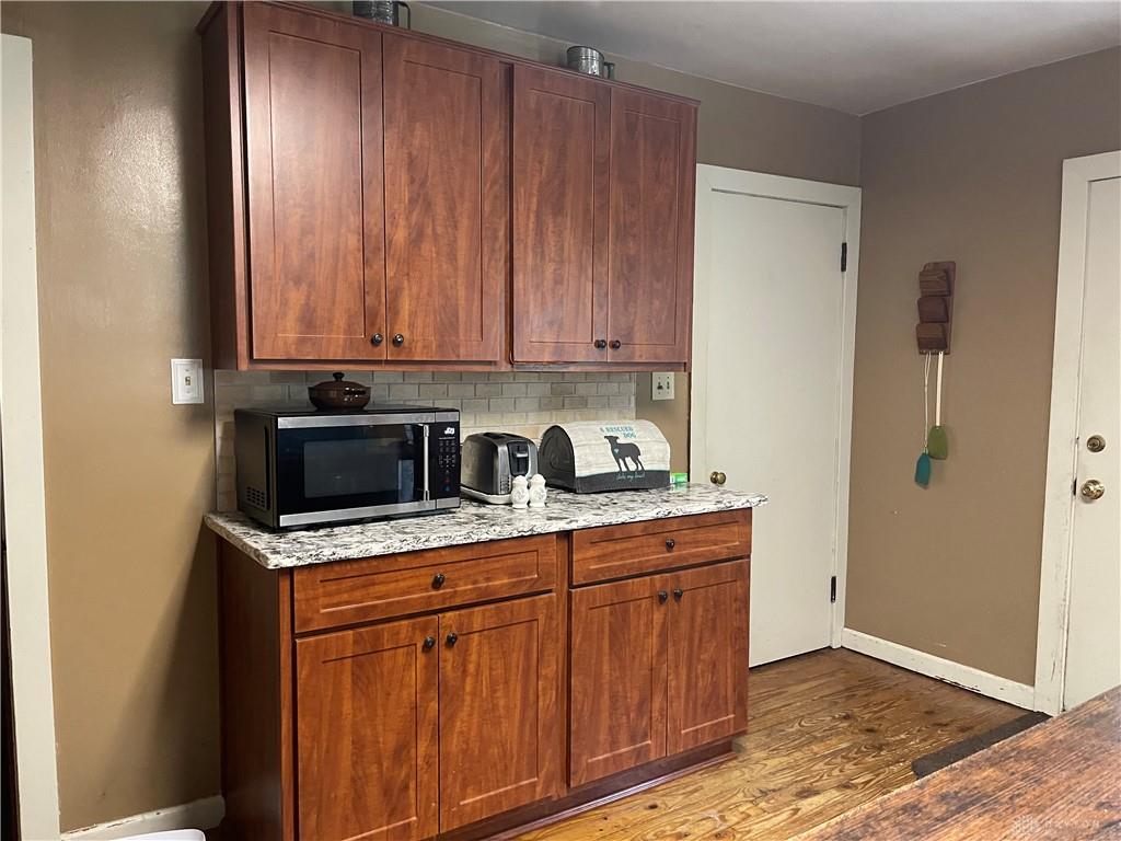 9012 Free Short Property Photo 8