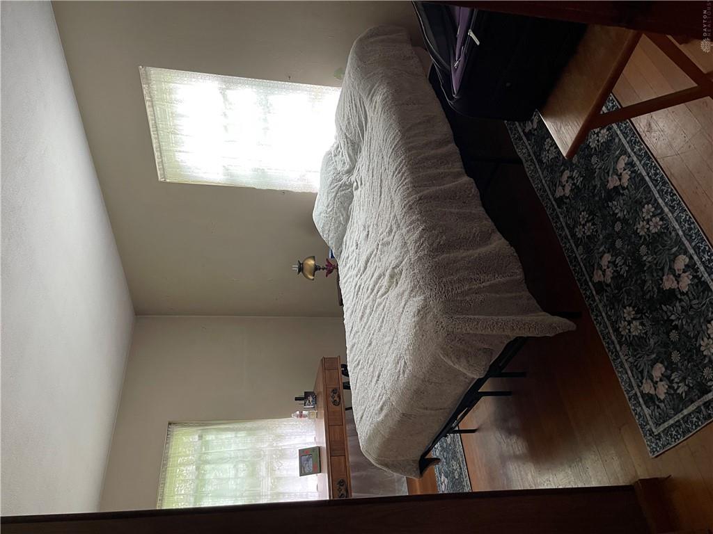 9012 Free Short Property Photo 9