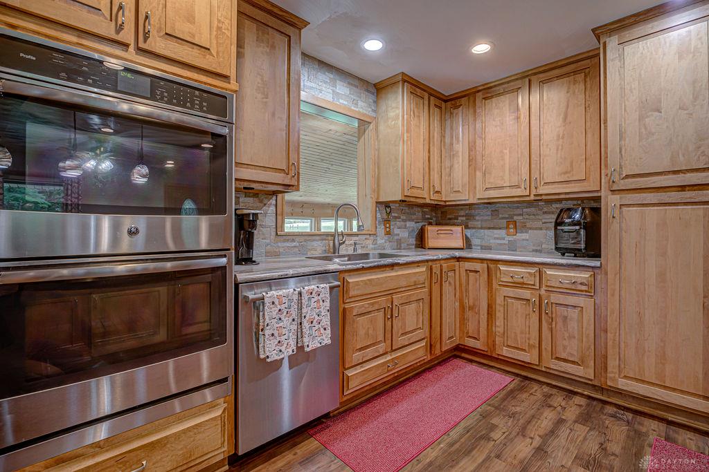 9152 Free Short Property Photo 9