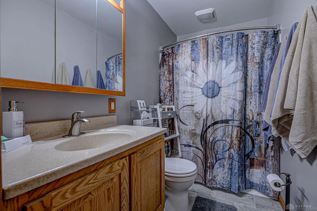 9152 Free Short Property Photo 12