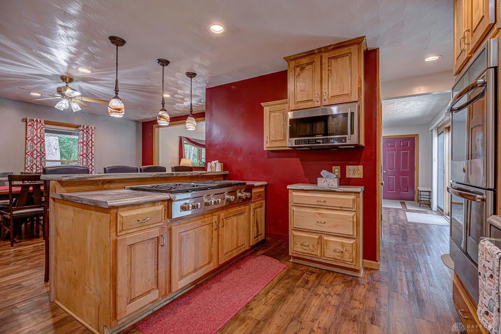 9152 Free Short Property Photo 16