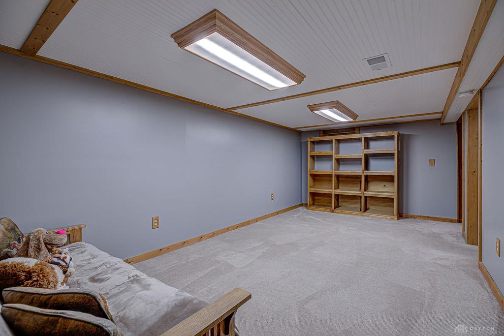 9152 Free Short Property Photo 23