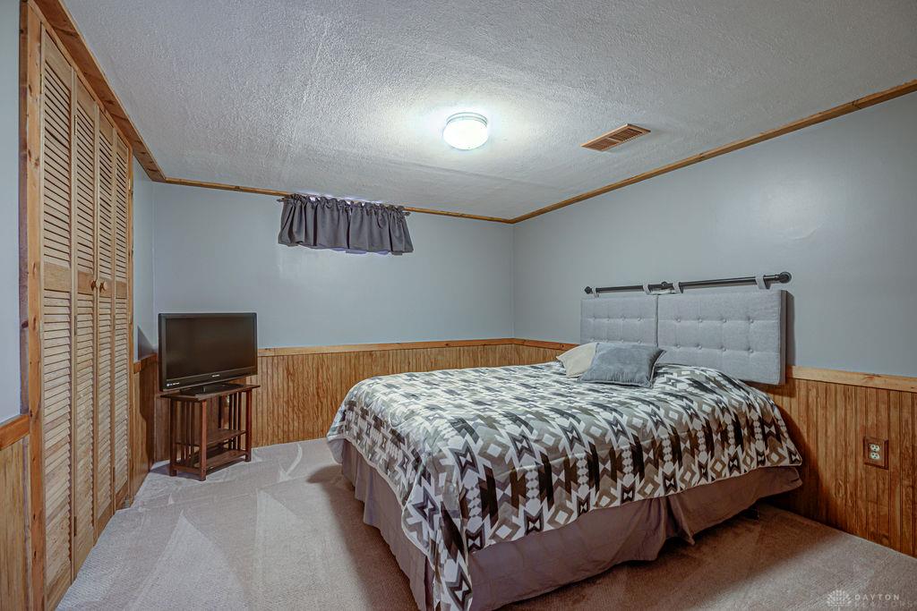 9152 Free Short Property Photo 24