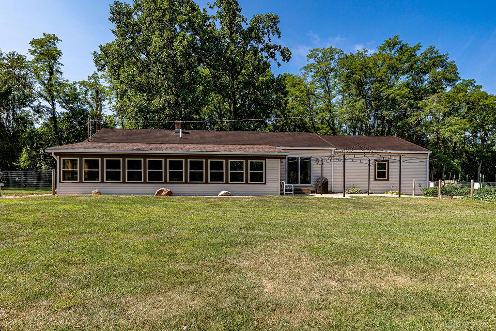 9152 Free Short Property Photo 28