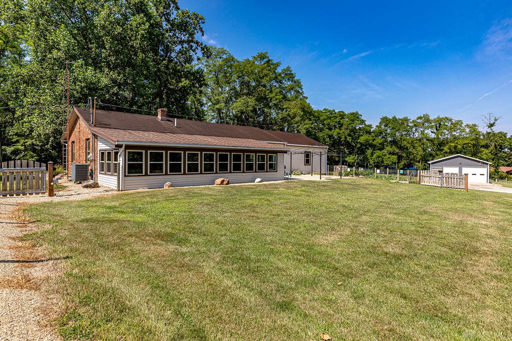 9152 Free Short Property Photo 29