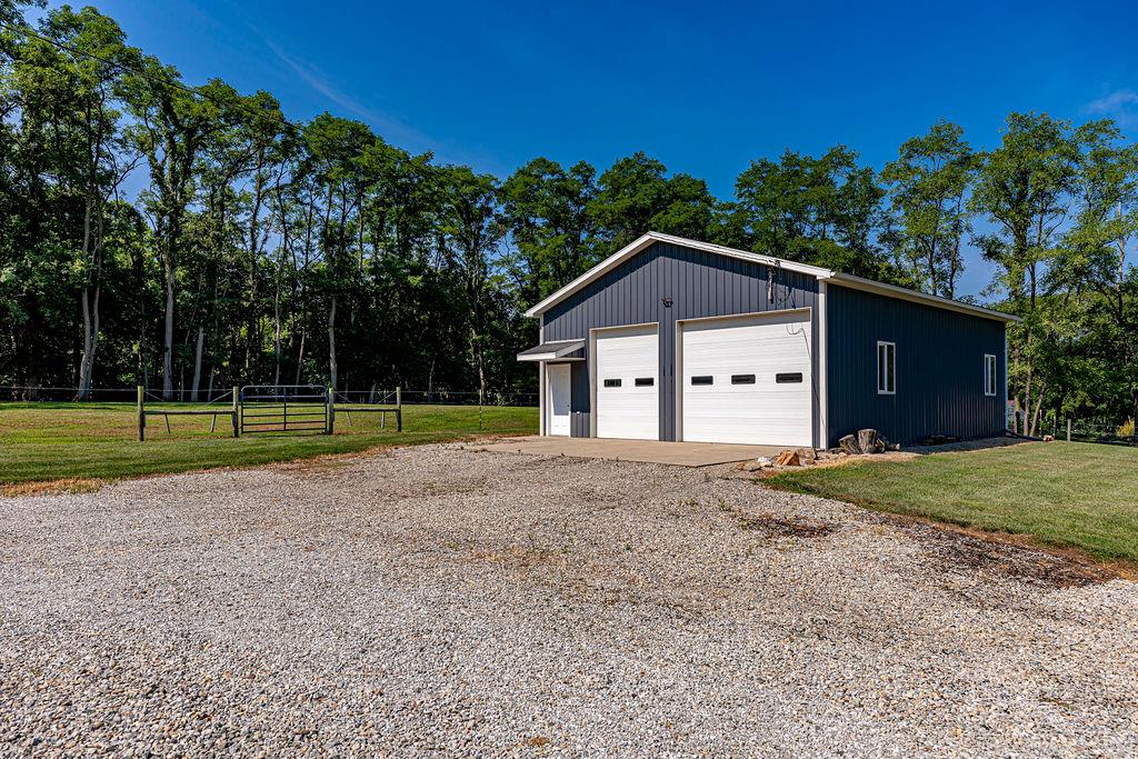 9152 Free Short Property Photo 30