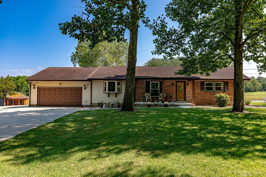 9152 Free Short Property Photo 36