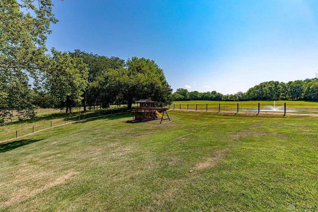 9152 Free Short Property Photo 48