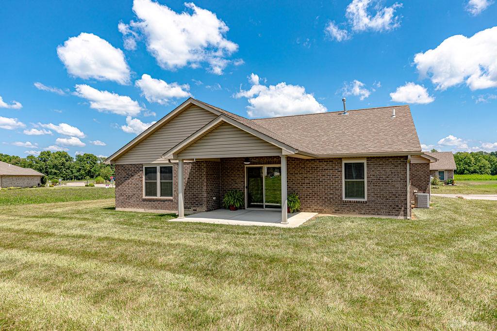 136 Pebble Creek Property Photo 3