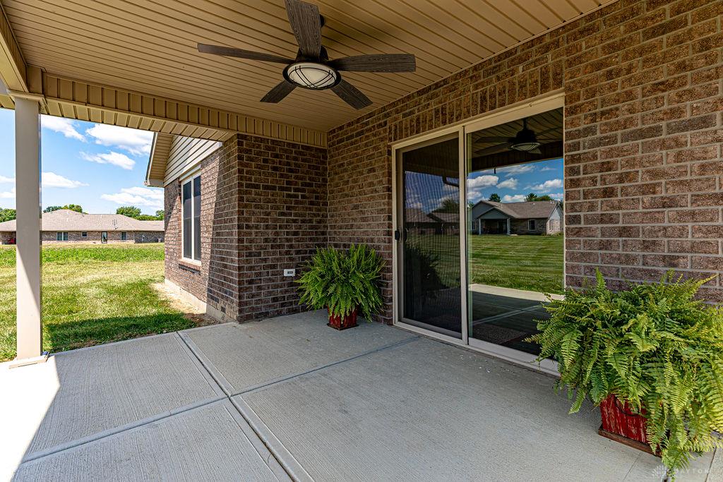 136 Pebble Creek Property Photo 4
