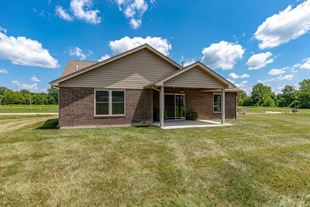 136 Pebble Creek Property Photo 8