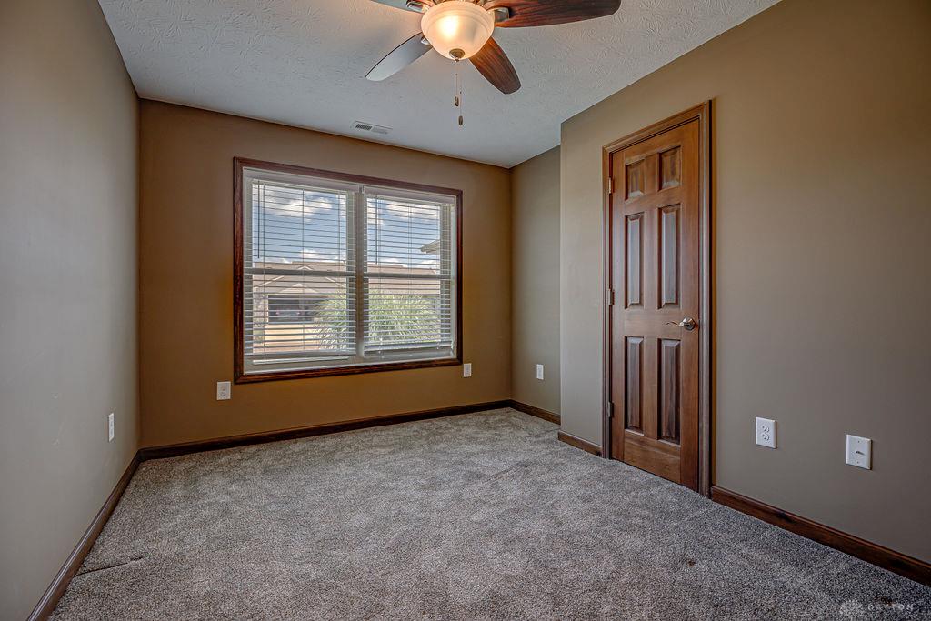 136 Pebble Creek Property Photo 28