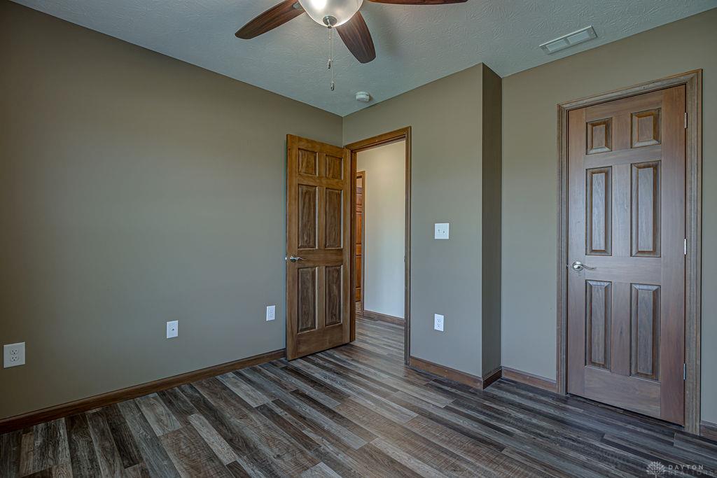 136 Pebble Creek Property Photo 32