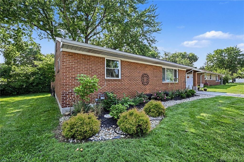 5 Circle Property Photo 3