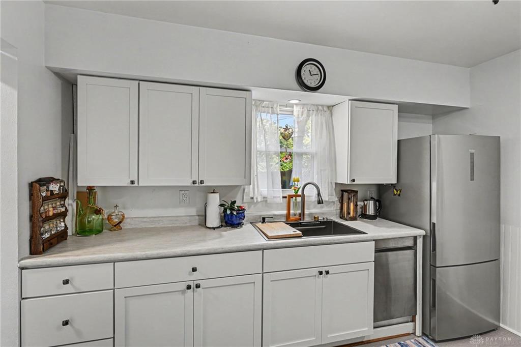 5 Circle Property Photo 14